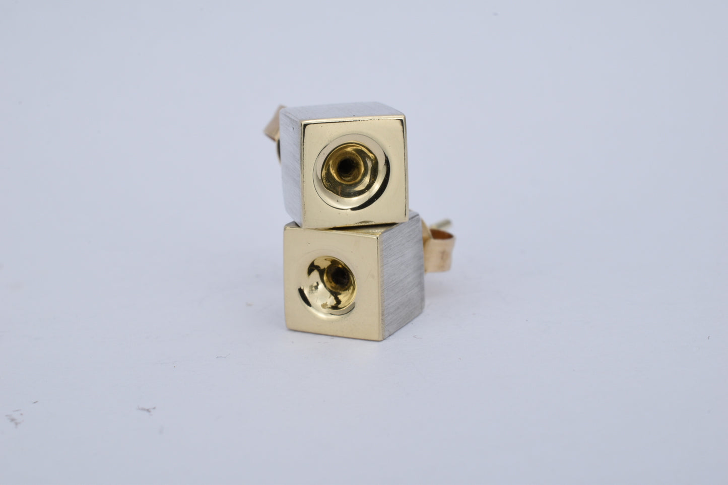 cube "echo"